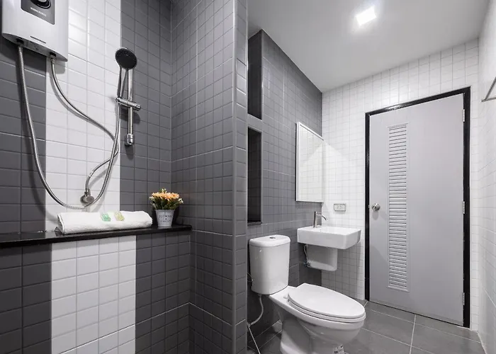 Aqua Residences อควา เรสซิเดนซ์ ห้องพักใหม่ให้เช่า ติดรถไฟฟ้าสถานีวุฒากาศ 公寓 曼谷